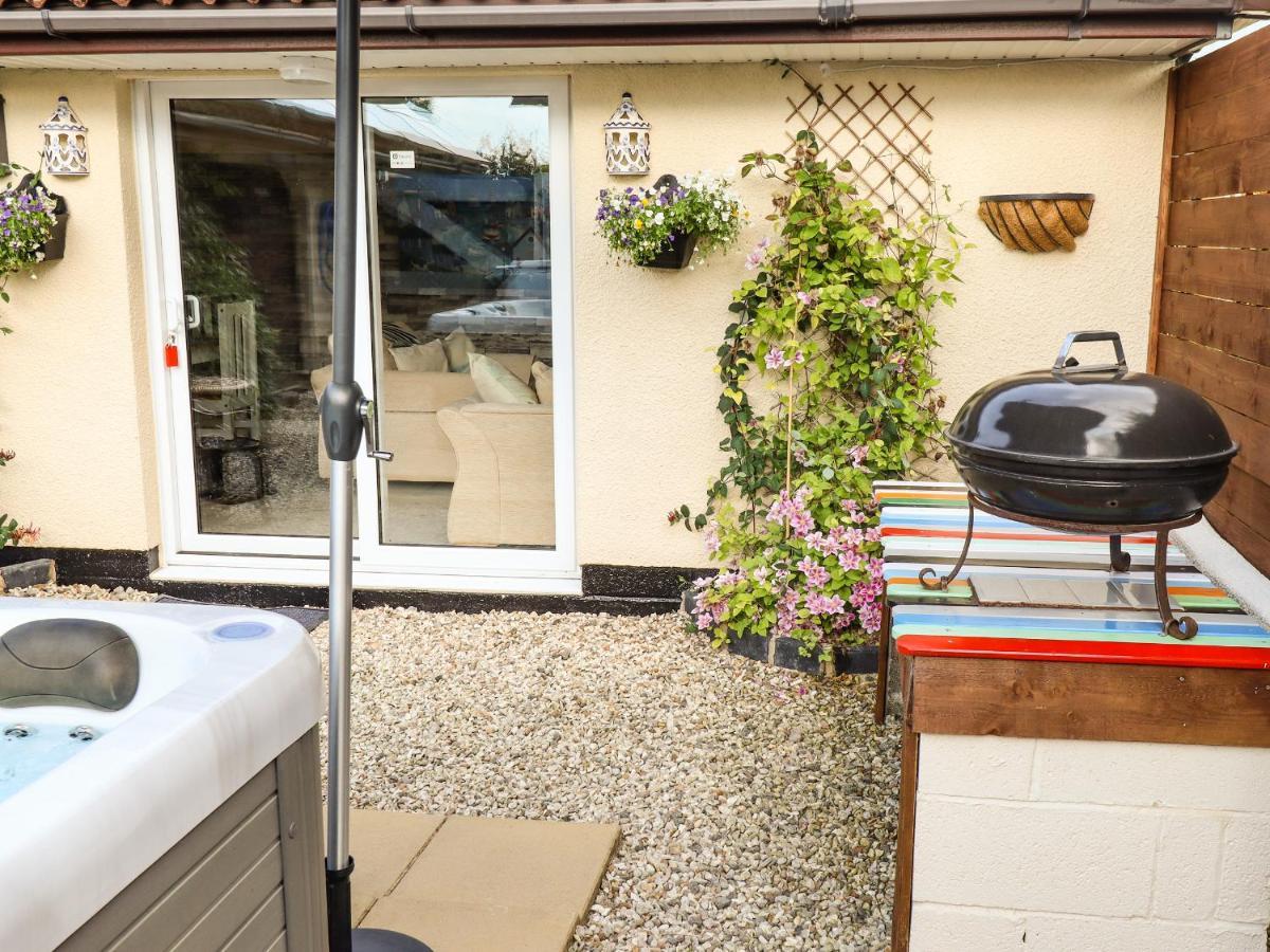 Sunnyside Villa Barrow upon Humber Exterior photo