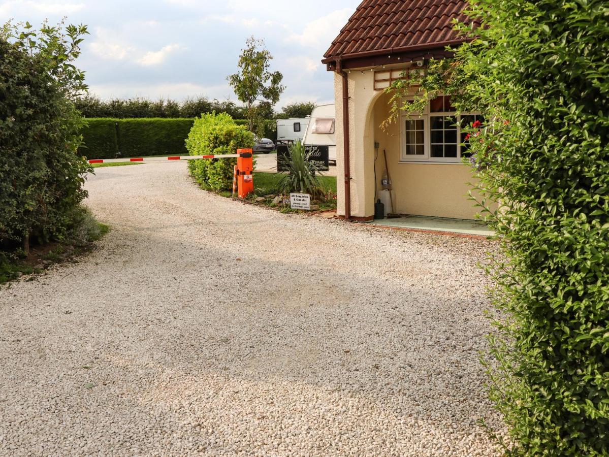 Sunnyside Villa Barrow upon Humber Exterior photo